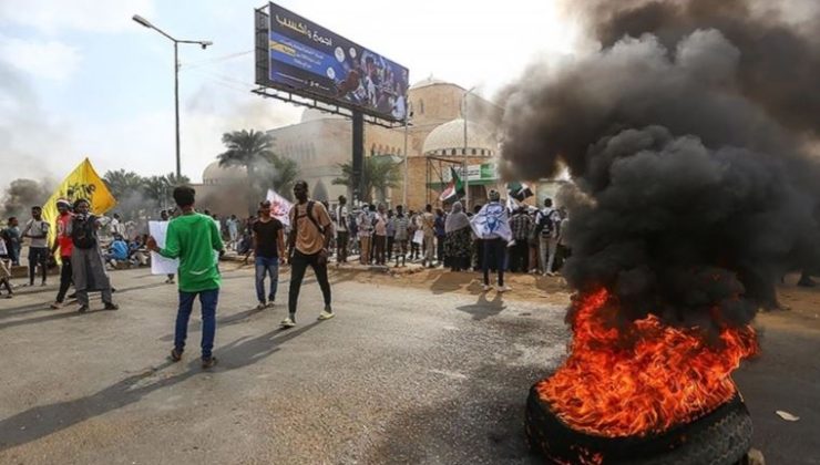 Sudan’da protestolar valilik binasına sıçradı