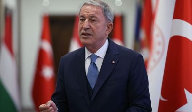 Bakan Hulusi Akar’dan TSK’nin kimyasal silah savlarına karşılık: ‘Envanterde yok’