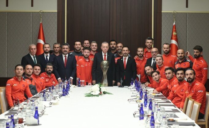 Cumhurbaşkanı Erdoğan, Ampute Futbol Ulusal Grubu’nu kabul etti