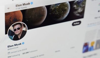 Musk, Twitter’da mavi tik için aylık fiyat almayı planlıyor