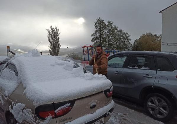 Posof’a mevsimin birinci karı düştü