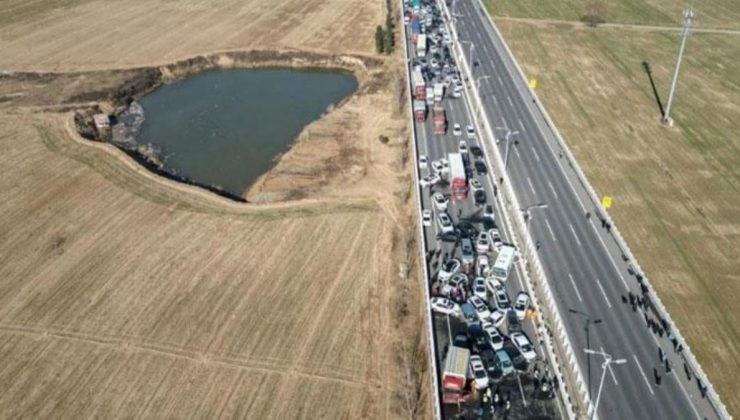 Böyle trafik kazası görülmedi! Çin’de tam 200 araç birbirine girdi