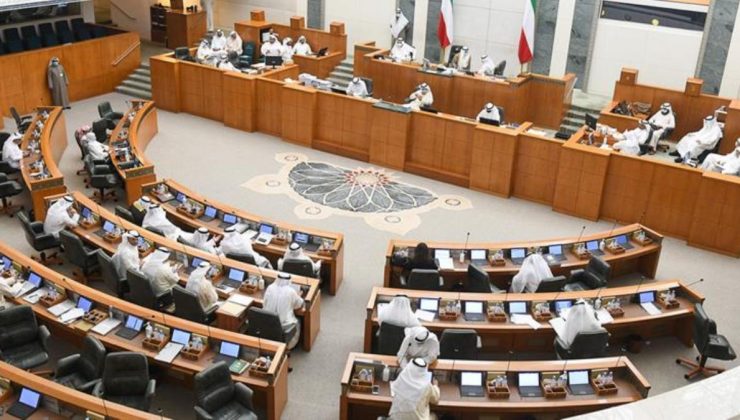 Kuveyt’te Anayasa Mahkemesi parlamento seçimini iptal etti! Eski vekiller meclise geri döndü