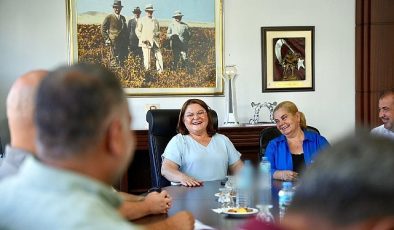 Didim Belediye Başkanı Hatice Gençay, ilçemizde görev yapan mahalle muhtarları ile bir araya gelerek değerlendirme toplantısı gerçekleştirdi