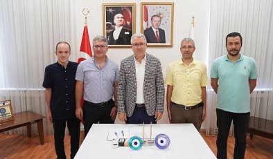 Egeli bilim ekibi, robotik ve opto-mekanik alanlarında kullanılacak özgün robot sistemleri geliştirecek